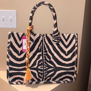 Vince Camuto- 🦓 Orla tote